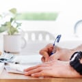 Tracking Your Finances: How to Effectively Manage Your Expenses and Income